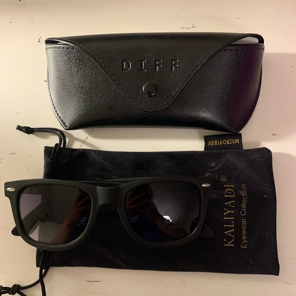 Sun Glasses - Picture 1 of 5